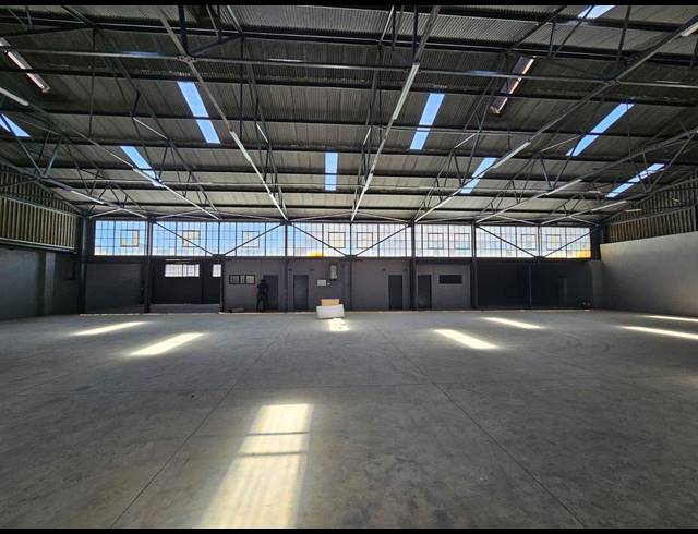 800M² WAREHOUSE TO LET IN BENROSE